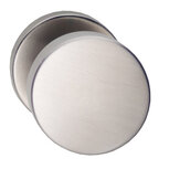 Knop 224610 rond centraal vast op ø53 rozet staal 7mm nok met stift M10/8x89 RVS Knop 224610 rond centraal vast op ø53 rozet staal 7mm nok met stift M10/8x89 RVS
